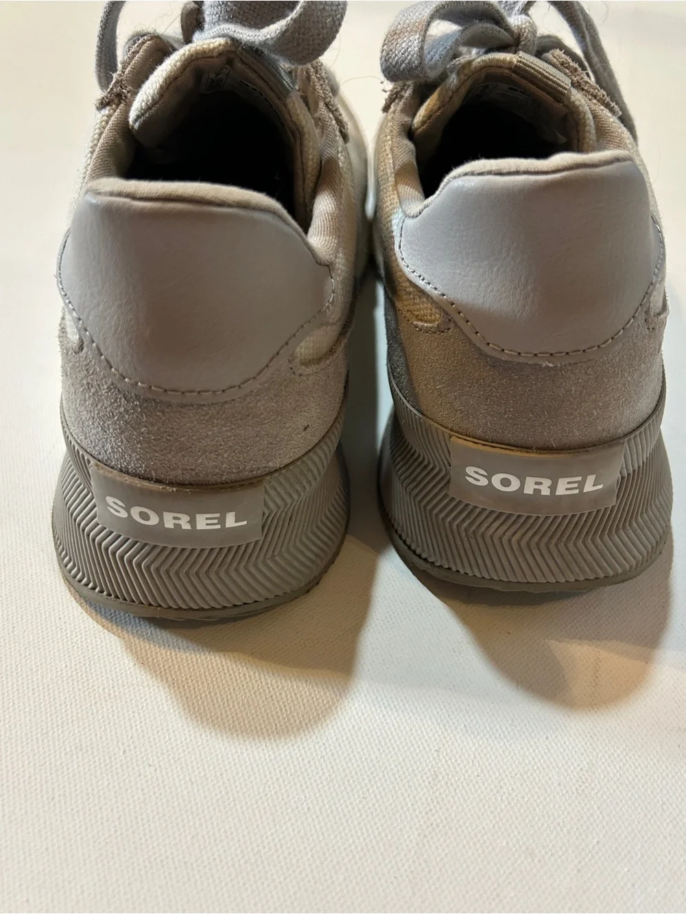 Sorel Women’s Waterproof Gray Canvas Suede Lace Up Sneakers Size 9 EU 40